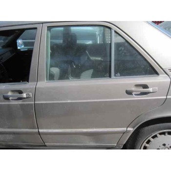 mercedes-benz clase c (w201) berlina del año 1990