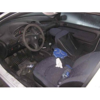 peugeot 206 berlina del año 1999