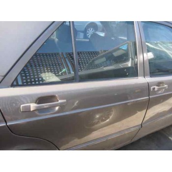 mercedes-benz clase c (w201) berlina del año 1990