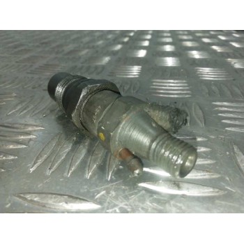 Recambio de inyector para volkswagen polo berlina (6n1) básico referencia OEM IAM 028130201C  