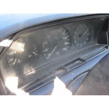 mercedes-benz clase c (w201) berlina del año 1990