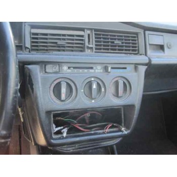 mercedes-benz clase c (w201) berlina del año 1990