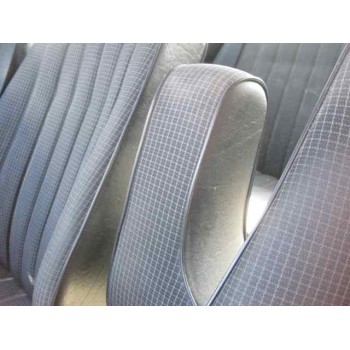 mercedes-benz clase c (w201) berlina del año 1990