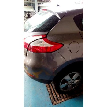 renault megane iii berlina 5 p del año 2010