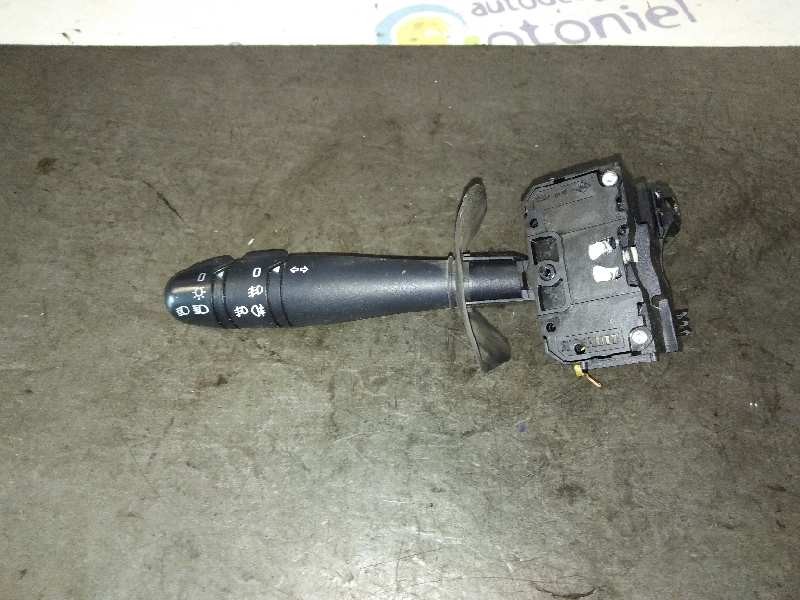 Recambio de mando intermitentes para renault clio ii fase ii (b/cb0) expression referencia OEM IAM   