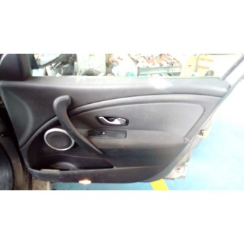 renault megane iii berlina 5 p del año 2010