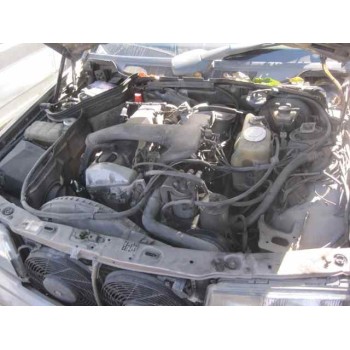 mercedes-benz clase c (w201) berlina del año 1990