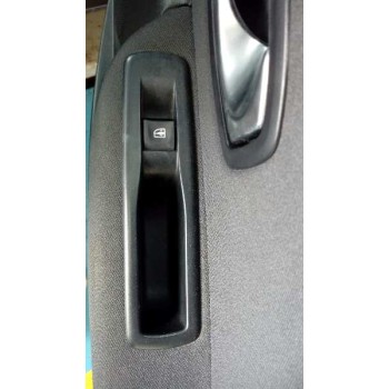 renault megane iii berlina 5 p del año 2010