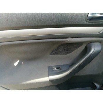 volkswagen golf v berlina (1k1) del año 2005