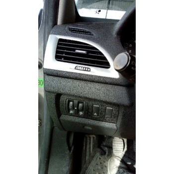 renault megane iii berlina 5 p del año 2010