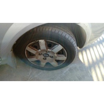 kia carens del año 2003