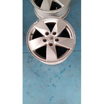 renault megane iii berlina 5 p del año 2010