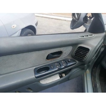 renault laguna (b56) del año 2000