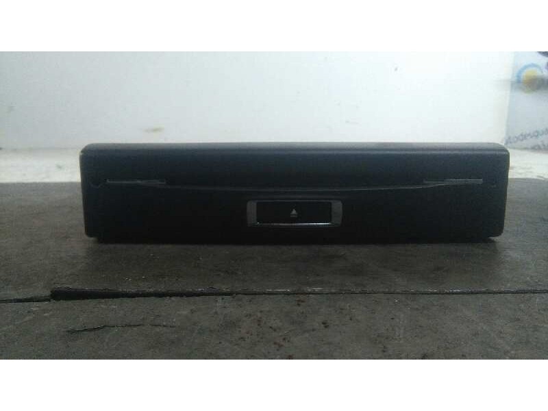 Recambio de sistema dvd para peugeot 208 active referencia OEM IAM 98037233ZD  LECTOR DE CD