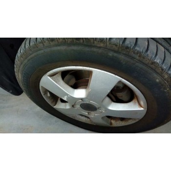 daewoo nubira berlina del año 2001