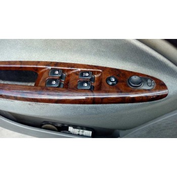 daewoo nubira berlina del año 2001