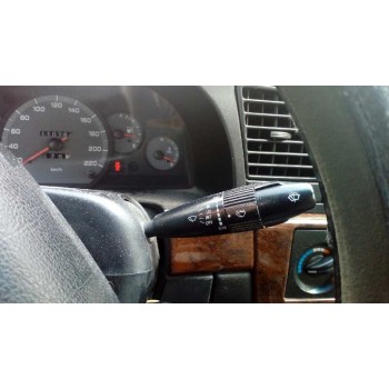 daewoo nubira berlina del año 2001