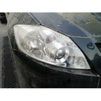 toyota auris del año 2011