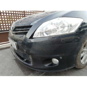 toyota auris del año 2011