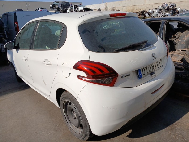PEUGEOT 208 I (CA_, CC_)