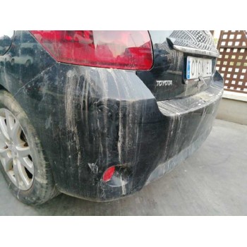 toyota auris del año 2011