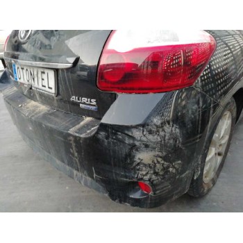 toyota auris del año 2011