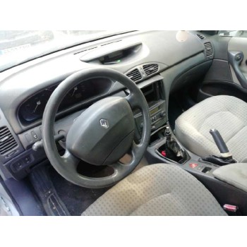 renault laguna ii (bg0) del año 2003