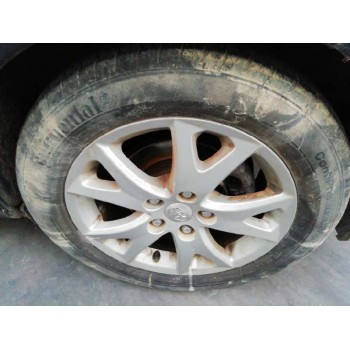 toyota auris del año 2011