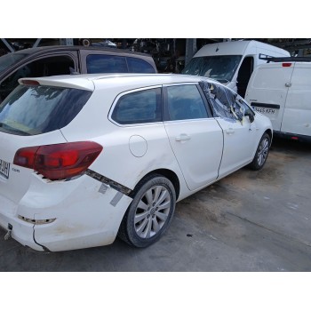 opel astra j sports tourer (p10) del año 2012