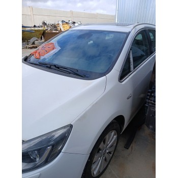 opel astra j sports tourer (p10) del año 2012