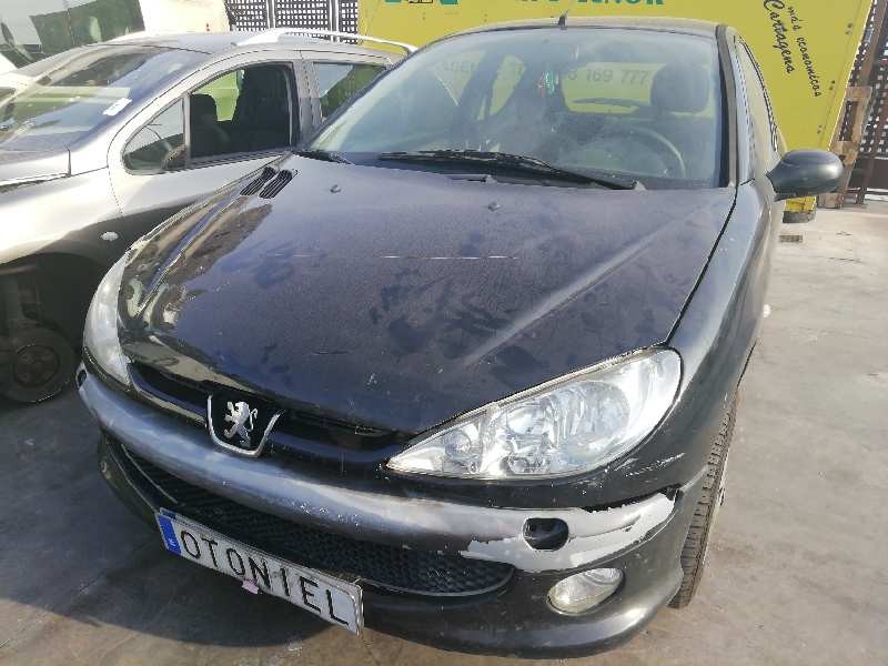 PEUGEOT 206 BERLINA