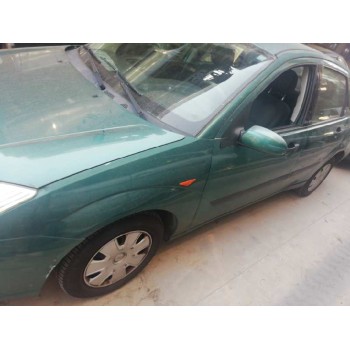 ford focus berlina (cak) del año 2000