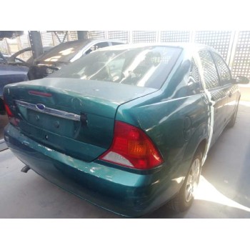 ford focus berlina (cak) del año 2000