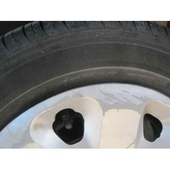 kia pride del año 2000