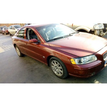 volvo s60 berlina del año 2004