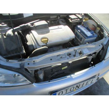 opel astra g berlina del año 2001