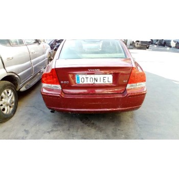 volvo s60 berlina del año 2004