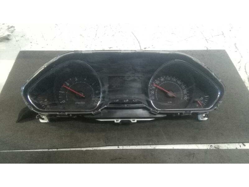 Recambio de cuadro instrumentos para peugeot 208 active referencia OEM IAM 9801904780 9801904780 