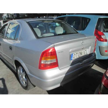 opel astra g berlina del año 2001