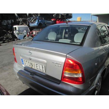 opel astra g berlina del año 2001