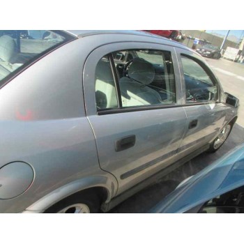 opel astra g berlina del año 2001