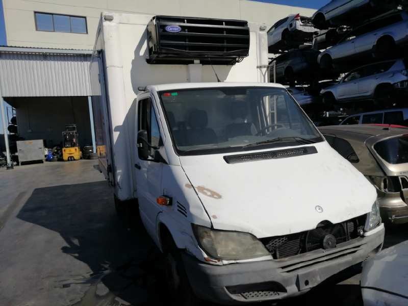 mercedes-benz sprinter 02.00  caja abierta del año 2003