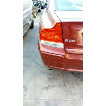 volvo s60 berlina del año 2004