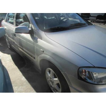 opel astra g berlina del año 2001