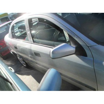 opel astra g berlina del año 2001