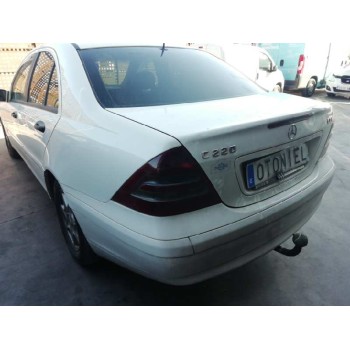 mercedes-benz clase c (w203) berlina del año 2004