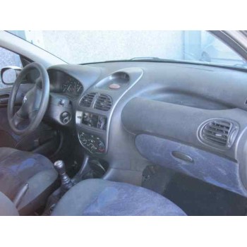 peugeot 206 berlina del año 1999