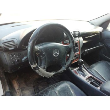 mercedes-benz clase c (w203) berlina del año 2004