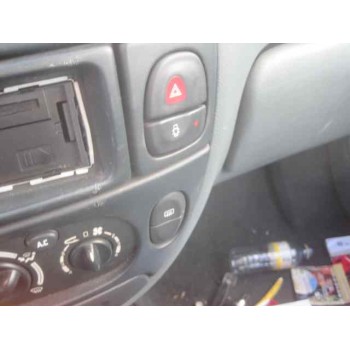 renault megane i berlina hatchback (ba0) del año 1998