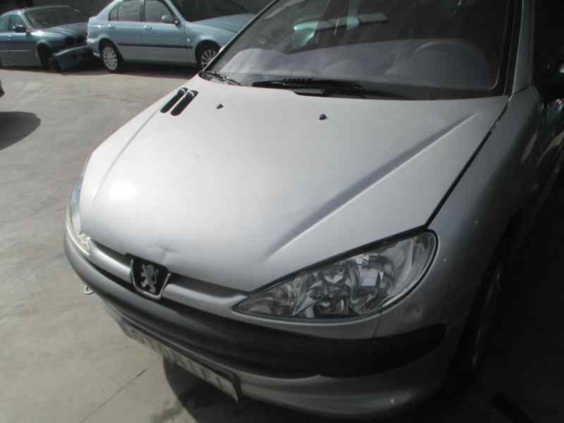 PEUGEOT 206 BERLINA